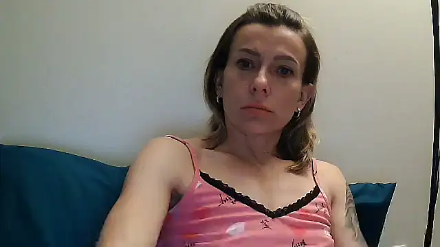 Snapshot of anechka1 chatting on June 2026 02:27:02 AM anechka1 online show from June 2026 02:27:02 AM
