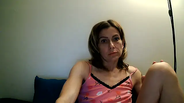 Snapshot of anechka1 chatting on June 2026 01:33:01 AM anechka1 online show from June 2026 01:33:01 AM