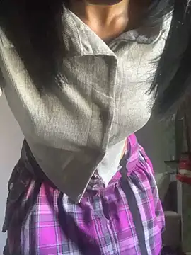 Snapshot of GoddessVee chatting on January 2025 12:17:02 PM GoddessVee online show from January 2025 12:17:02 PM