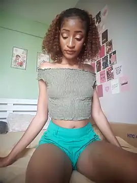 Snapshot of GoddessVee chatting on November 2025 08:39:02 AM GoddessVee online show from November 2025 08:39:02 AM