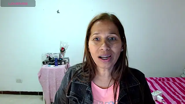 CaroMasha online show from June 2026 07:33:01 PM