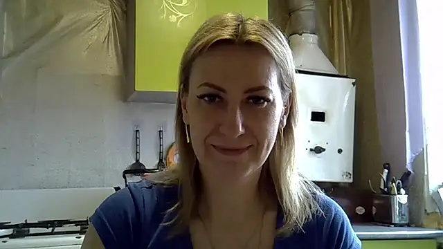 Snapshot of AshleyXHoney chatting on March 2025 05:06:02 AM AshleyXHoney online show from March 2025 05:06:02 AM