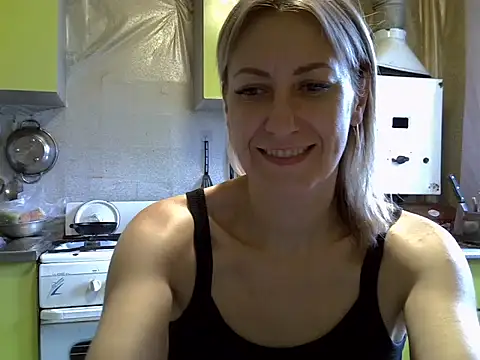 Snapshot of AshleyXHoney chatting on September 2025 05:51:02 AM AshleyXHoney online show from September 2025 05:51:02 AM