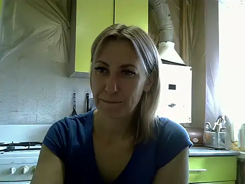 Snapshot of AshleyXHoney chatting on October 2025 08:21:01 AM AshleyXHoney online show from October 2025 08:21:01 AM