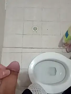 Wynni online show from April 2026 07:00:01 PM