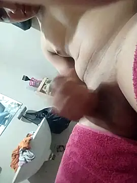 Snapshot of Guanin69jk chatting on October 2025 03:07:02 AM Guanin69jk online show from October 2025 03:07:02 AM