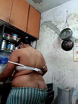 Love Jenny online show from November 2025 04:33:02 AM