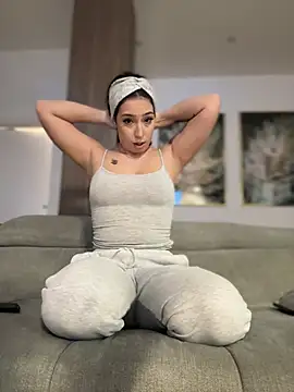 KimArts online show from December 2024 08:05:02 PM