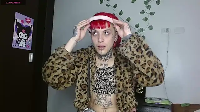 charlotbelucci  online show from April 2026 11:59:01 AM