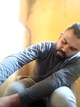 Snapshot of ListedLoin chatting on January 2025 02:31:02 PM ListedLoin online show from January 2025 02:31:02 PM