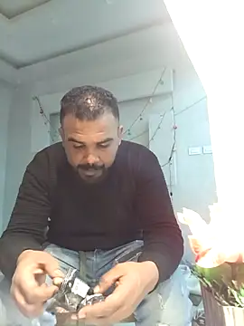 Snapshot of ListedLoin chatting on March 2025 09:47:02 AM ListedLoin online show from March 2025 09:47:02 AM