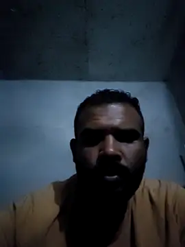 Snapshot of ListedLoin chatting on October 2025 05:47:02 PM ListedLoin online show from October 2025 05:47:02 PM