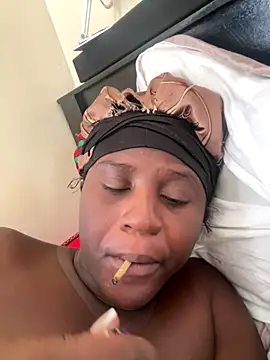 Snapshot of prettymelanin chatting on October 2025 06:33:01 AM prettymelanin online show from October 2025 06:33:01 AM