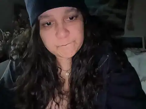 Snapshot of MelanieFawker chatting on October 2025 02:05:01 PM MelanieFawker online show from October 2025 02:05:01 PM