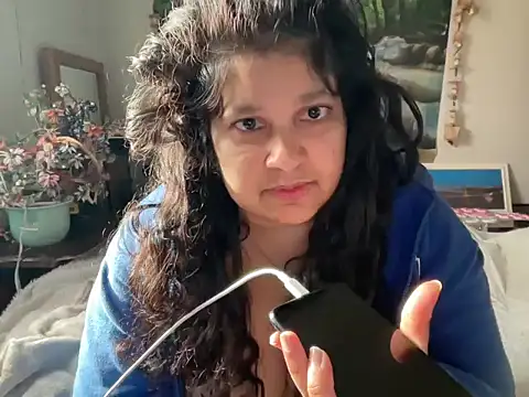 Snapshot of MelanieFawker chatting on November 2025 03:47:02 PM MelanieFawker online show from November 2025 03:47:02 PM