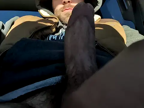 Snapshot of jwiththethickone413 chatting on December 2024 07:11:01 PM jwiththethickone413 online show from December 2024 07:11:01 PM