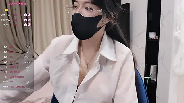 Snapshot of TuyetNhi2k6 chatting on January 2025 02:17:02 PM TuyetNhi2k6 online show from January 2025 02:17:02 PM