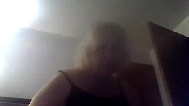 Snapshot of Icedcoffee2024 chatting on October 2025 12:27:01 PM Icedcoffee2024 online show from October 2025 12:27:01 PM