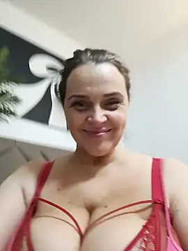 hugebobbs online show from March 2026 05:48:02 AM