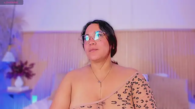 Snapshot of MelissaKarterrs chatting on June 2026 12:04:02 PM MelissaKarterrs online show from June 2026 12:04:02 PM
