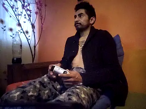 Snapshot of Angel_Coronel chatting on December 2024 12:02:01 AM Angel Coronel online show from December 2024 12:02:01 AM