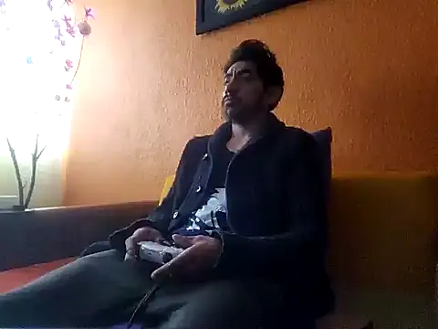 Snapshot of Angel_Coronel chatting on January 2025 06:44:01 PM Angel Coronel online show from January 2025 06:44:01 PM