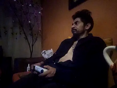 Snapshot of Angel_Coronel chatting on January 2025 08:09:02 AM Angel Coronel online show from January 2025 08:09:02 AM