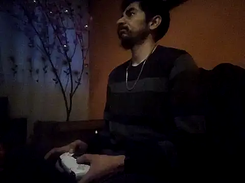 Snapshot of Angel_Coronel chatting on January 2025 12:34:02 AM Angel Coronel online show from January 2025 12:34:02 AM