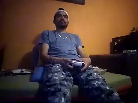 Snapshot of Angel_Coronel chatting on January 2025 01:39:02 AM Angel Coronel online show from January 2025 01:39:02 AM