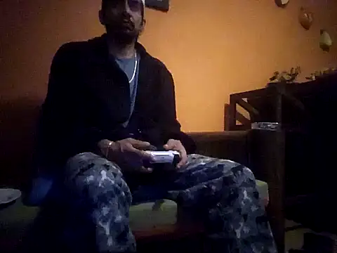 Snapshot of Angel_Coronel chatting on January 2025 04:43:01 AM Angel Coronel online show from January 2025 04:43:01 AM
