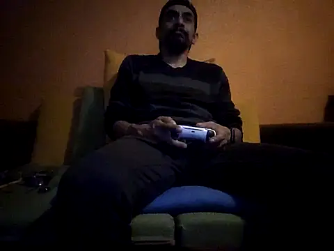 Snapshot of Angel_Coronel chatting on February 2025 04:04:02 AM Angel Coronel online show from February 2025 04:04:02 AM