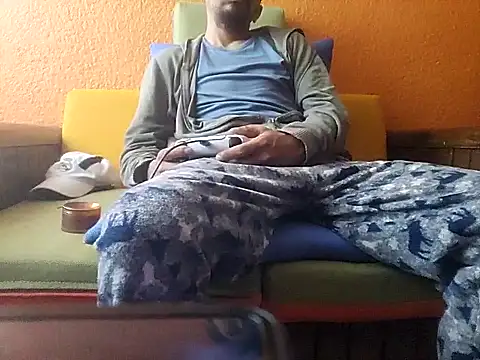Snapshot of Angel_Coronel chatting on February 2025 06:37:01 PM Angel Coronel online show from February 2025 06:37:01 PM