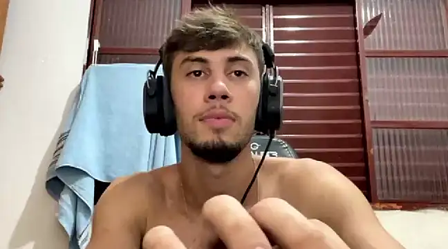 Snapshot of 1Hanz chatting on February 2025 05:48:02 AM 1Hanz online show from February 2025 05:48:02 AM