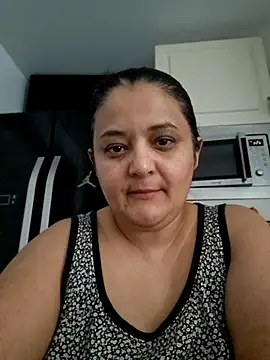 Snapshot of sarahhh1987 chatting on February 2026 07:23:02 AM sarahhh1987 online show from February 2026 07:23:02 AM