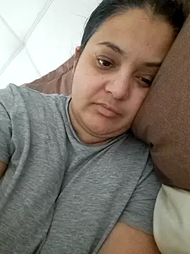 Snapshot of sarahhh1987 chatting on February 2026 06:50:01 AM sarahhh1987 online show from February 2026 06:50:01 AM