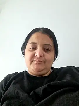 Snapshot of sarahhh1987 chatting on February 2026 07:43:02 AM sarahhh1987 online show from February 2026 07:43:02 AM