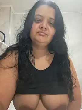 Snapshot of sarahhh1987 chatting on February 2026 08:20:01 PM sarahhh1987 online show from February 2026 08:20:01 PM