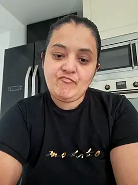 Snapshot of sarahhh1987 chatting on March 2026 07:25:02 AM sarahhh1987 online show from March 2026 07:25:02 AM