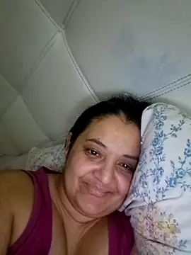 Snapshot of sarahhh1987 chatting on March 2026 09:09:02 PM sarahhh1987 online show from March 2026 09:09:02 PM