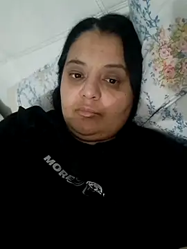 Snapshot of sarahhh1987 chatting on March 2026 07:31:01 PM sarahhh1987 online show from March 2026 07:31:01 PM