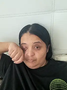 Snapshot of sarahhh1987 chatting on March 2026 01:33:01 PM sarahhh1987 online show from March 2026 01:33:01 PM