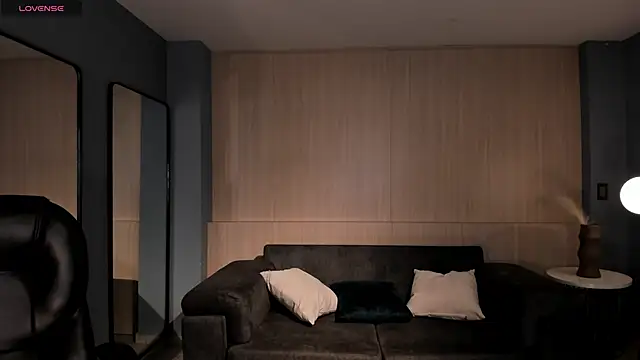 Snapshot of BellaRose_X chatting on February 2026 05:16:02 PM BellaRose X online show from February 2026 05:16:02 PM