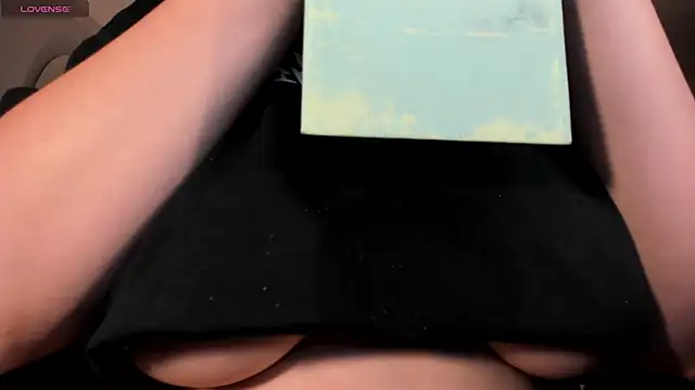 Snapshot of BellaRose_X chatting on February 2026 05:59:01 AM BellaRose X online show from February 2026 05:59:01 AM