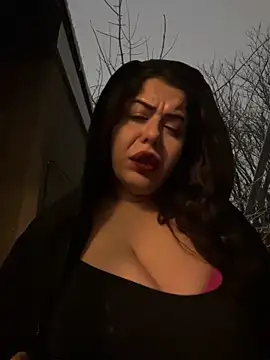 holyeroticss online show from February 2025 05:15:02 AM