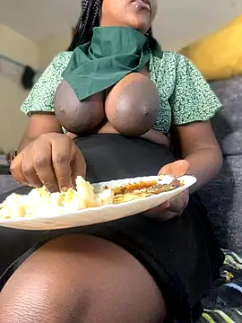 Snapshot of zonroe_the_big chatting on November 2025 07:41:01 AM zonroe the big online show from November 2025 07:41:01 AM