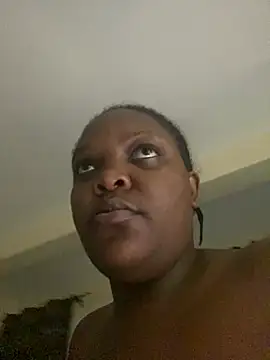 Snapshot of zonroe_the_big chatting on July 2026 04:59:02 AM zonroe the big online show from July 2026 04:59:02 AM