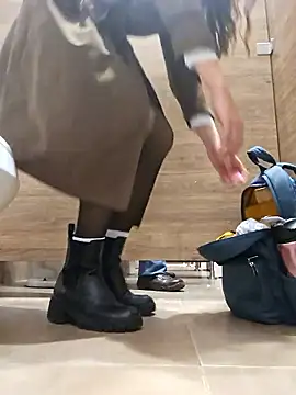 mmmVirginia online show from November 2025 06:54:01 PM