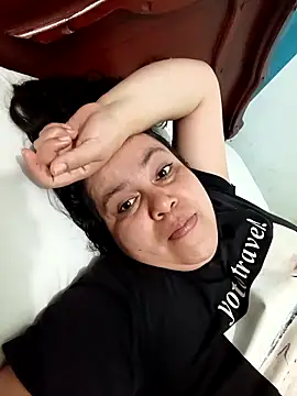 lunanataly online show from November 2025 02:06:02 PM