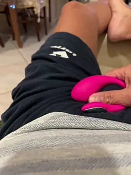 Snapshot of Teloficco chatting on October 2025 11:22:02 PM Teloficco online show from October 2025 11:22:02 PM