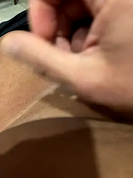 Snapshot of Teloficco chatting on November 2025 12:54:02 AM Teloficco online show from November 2025 12:54:02 AM